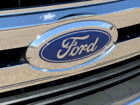 Used 2018 Ford F250 XLT w/ XLT Premium Package image 29