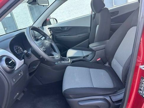 Used 2021 Hyundai Kona SE FWD image 7
