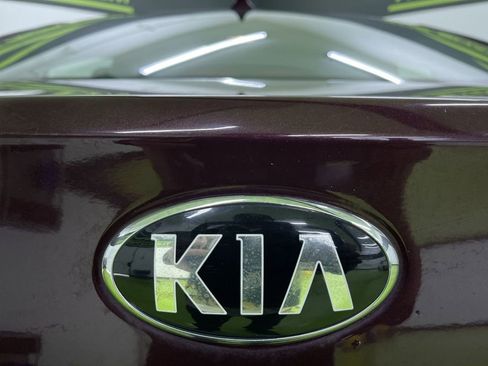 Used 2018 Kia Forte LX image 13