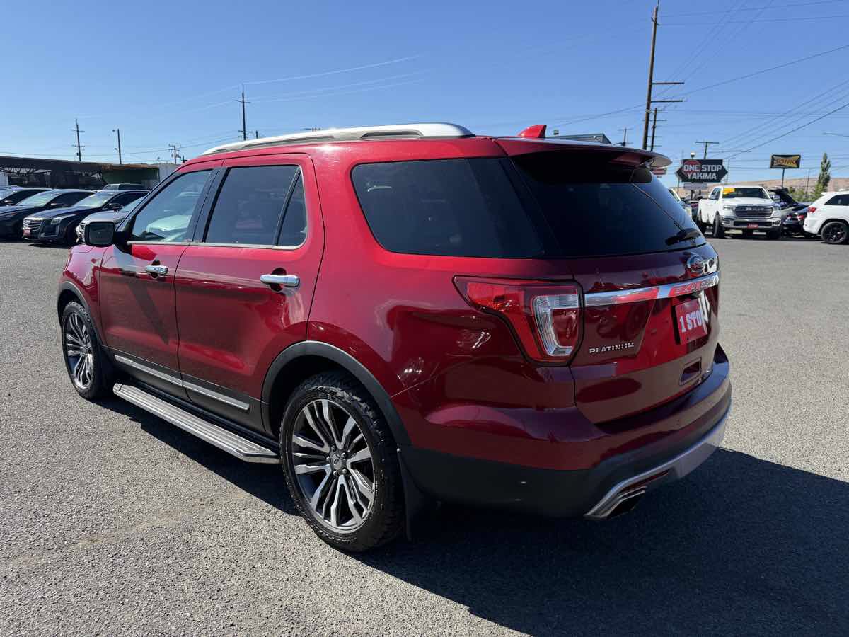 Used 2017 Ford Explorer Platinum AWD/4WD image 6