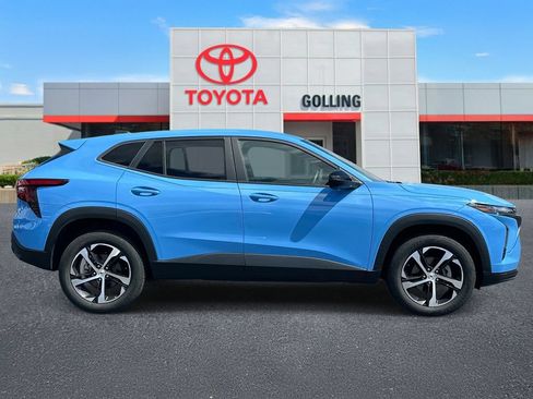 Used 2024 Chevrolet Trax RS w/ Driver Confidence Package FWD image 6