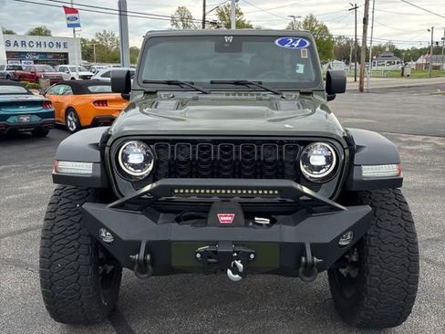 Used 2024 Jeep Wrangler Unlimited Sport AWD/4WD image 2