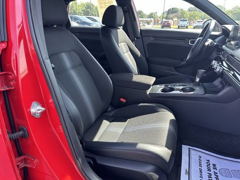 Used 2025 Honda Civic Sport image 29