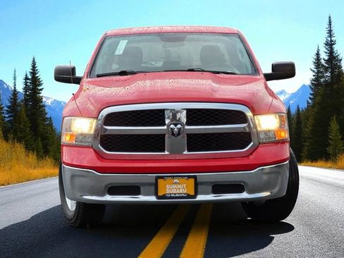 Used 2022 RAM 1500 Classic SLT image 3
