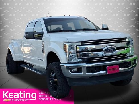 Used 2018 Ford F350 Lariat w/ Lariat Value Package AWD/4WD image 3