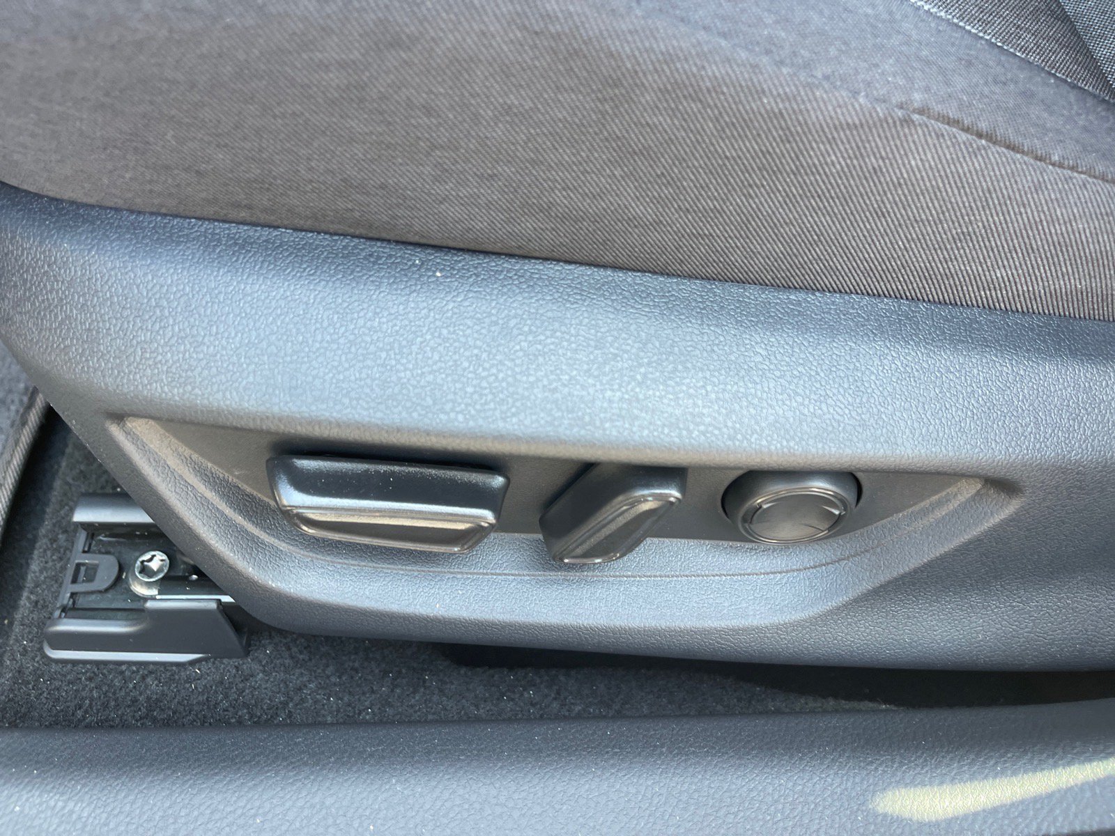 Used 2026 Toyota Camry LE w/ Convenience Package FWD image 9