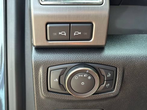 Used 2018 Ford F150 Raptor w/ Equipment Group 802A Luxury AWD/4WD image 27