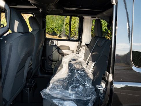 New 2026 Jeep Wrangler Unlimited Sport AWD/4WD image 18