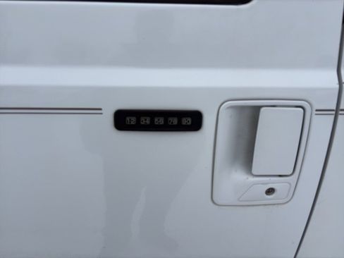 Used 2002 Ford Excursion Limited image 10