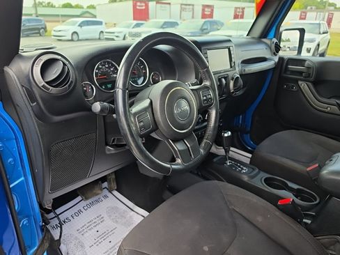 Used 2015 Jeep Wrangler Sport w/ Quick Order Package 24S AWD/4WD image 17