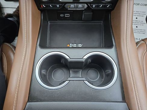 Used 2024 Chevrolet Suburban High Country w/ Max Trailering Package image 23