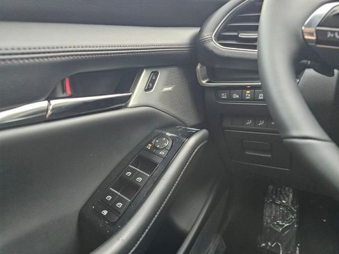 New 2026 MAZDA MAZDA3 Hatchback w/Premium Plus Pkg image 20