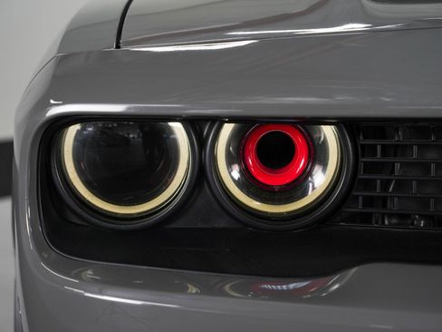 Used 2019 Dodge Challenger SRT Hellcat Redeye RWD image 13