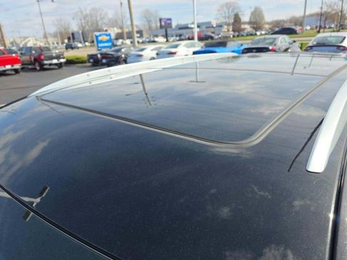 Used 2025 Cadillac XT5 Premium Luxury image 11