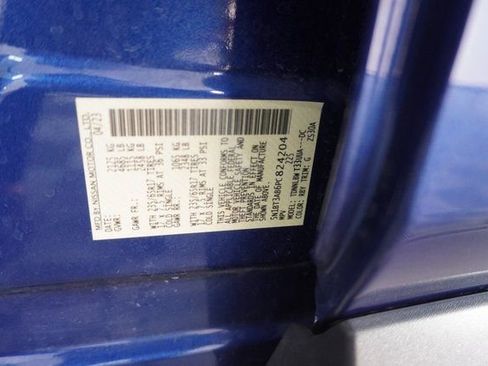 Used 2023 Nissan Rogue S image 22