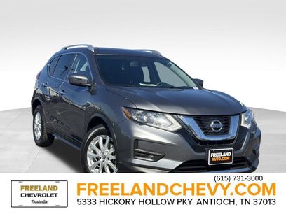Used 2017 Nissan Rogue SV
