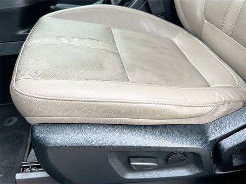 Used 2021 Ford Ranger Lariat w/ Equipment Group 501A High image 19