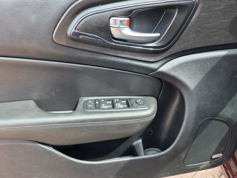 Used 2016 Chrysler 200 S w/ Navigation & Sound Group I AWD/4WD image 12