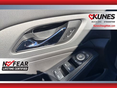 Used 2023 Chevrolet Traverse LT w/ LPO, Floor Liner Package image 20