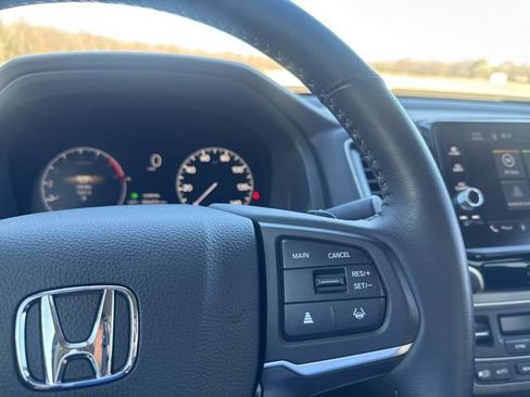 Used 2025 Honda Ridgeline RTL image 14