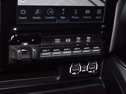 Used 2024 RAM 2500 Rebel w/ Towing Technology Group AWD/4WD image 29