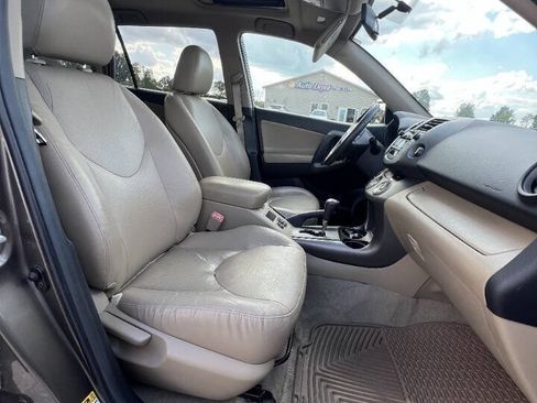 Used 2009 Toyota RAV4 Limited w/ Limited Extra Value Pkg AWD/4WD image 16