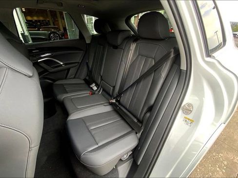 New 2025 Audi Q5 Premium Plus image 9