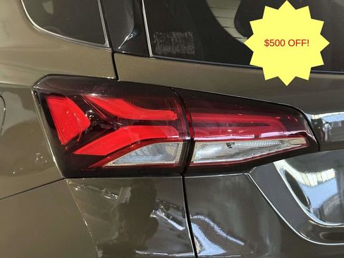 Used 2024 Chevrolet Equinox RS w/ LPO, Floor Liner Package AWD/4WD image 11