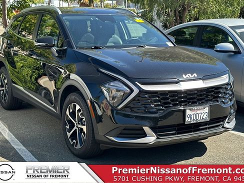 Used 2023 Kia Sportage EX AWD/4WD image 1