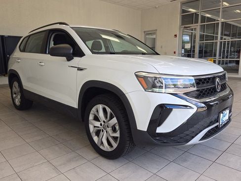 Used 2023 Volkswagen Taos S AWD/4WD image 3