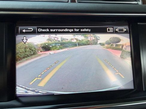 Used 2014 Land Rover Range Rover Supercharged AWD/4WD image 39