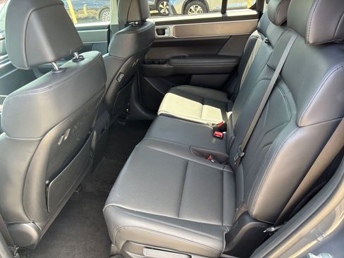 Used 2025 Hyundai Santa Fe SEL image 29