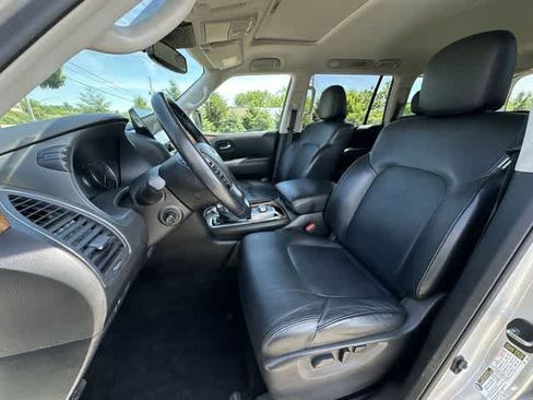 Used 2022 Nissan Armada SL w/ Captain's Chairs Package AWD/4WD image 17
