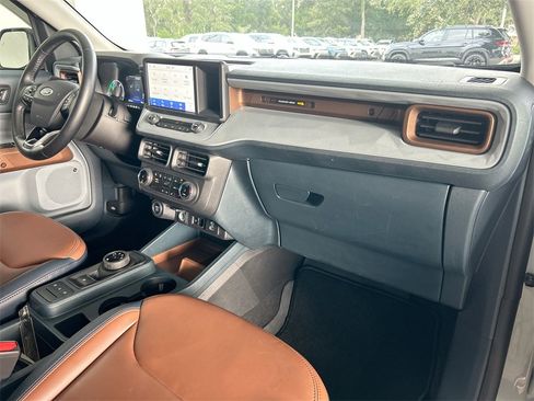 Used 2024 Ford Maverick Lariat image 35