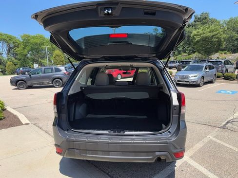 Used 2023 Subaru Forester Premium AWD/4WD image 9