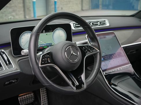 Used 2023 Mercedes-Benz S 580e 4MATIC Sedan w/ AMG Line image 24