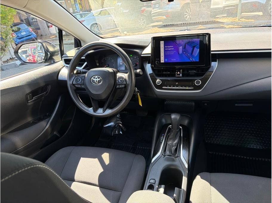 Used 2023 Toyota Corolla LE FWD image 6