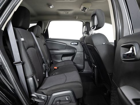 Used 2016 Dodge Journey SXT w/ Comfort/Convenience Group image 24