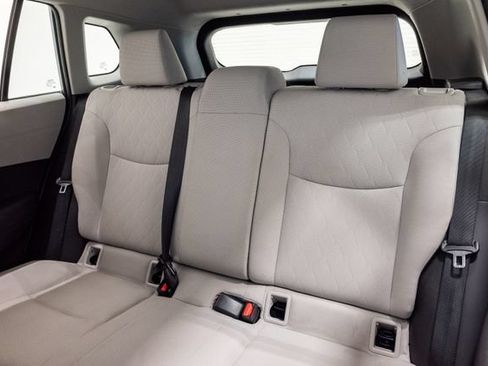 Used 2024 Toyota Corolla Cross L FWD image 21