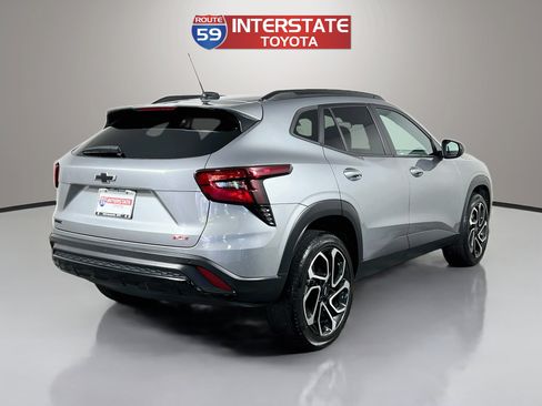 Used 2025 Chevrolet Trax RS w/ Driver Confidence Package FWD image 7