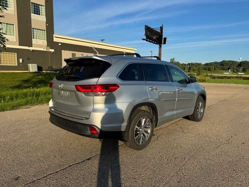 Used 2018 Toyota Highlander XLE w/ Protection Package #3 AWD/4WD image 15