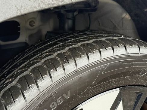 Used 2024 Hyundai Kona SEL image 11