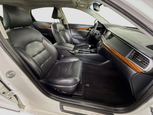 Used 2017 Kia Cadenza Technology FWD image 29