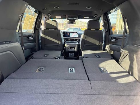 Used 2026 Chevrolet Tahoe Premier image 35