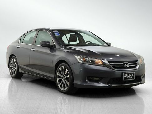Used 2015 Honda Accord Sport image 7