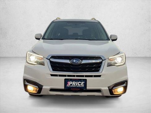 Used 2018 Subaru Forester 2.5i Touring image 2