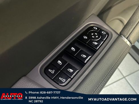 Used 2019 Porsche Cayenne image 19