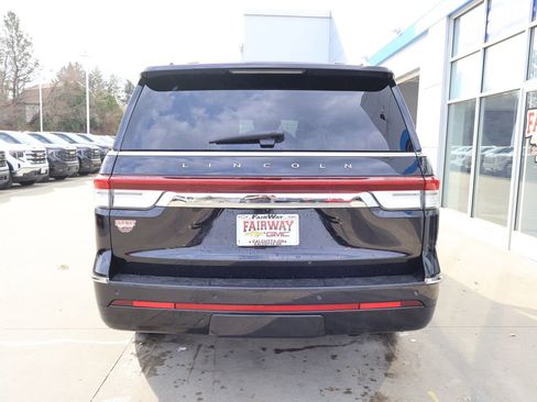 Used 2022 Lincoln Navigator L Reserve AWD/4WD image 9