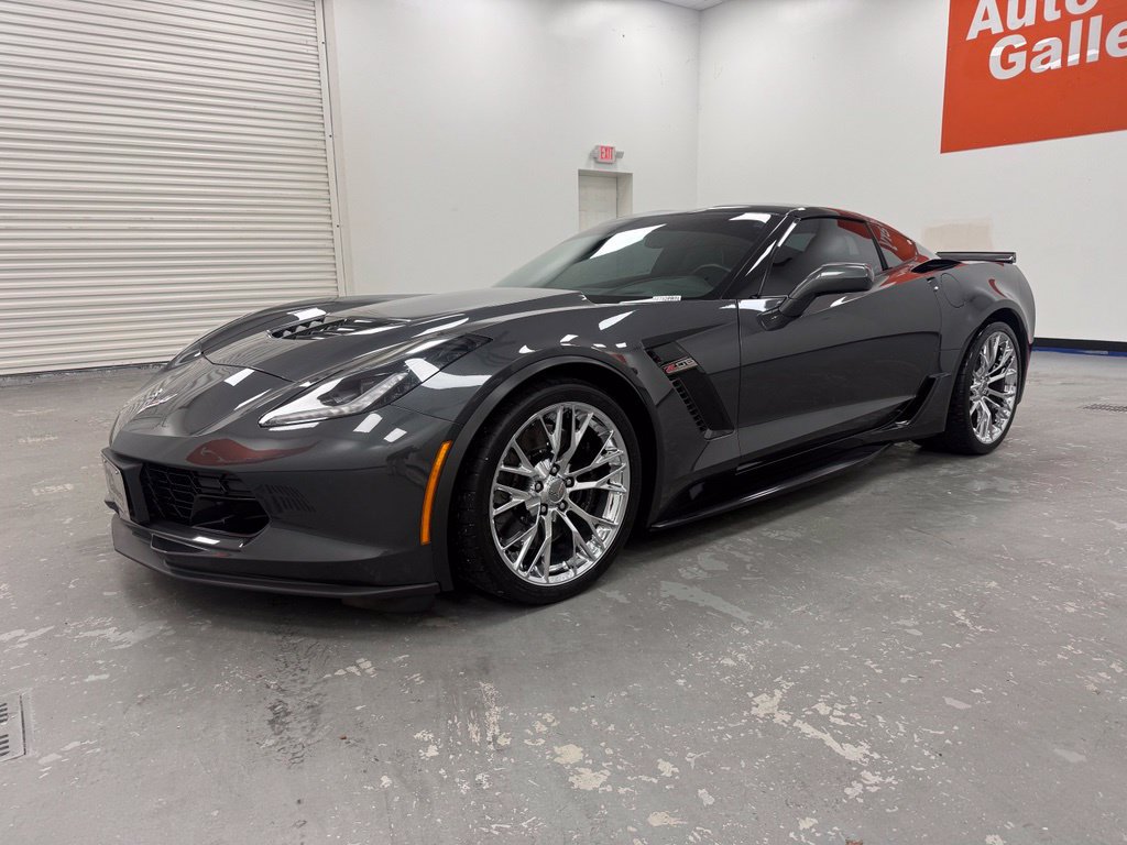 Used 2017 Chevrolet Corvette Z06 w/ Chrome Badge Package RWD image 3