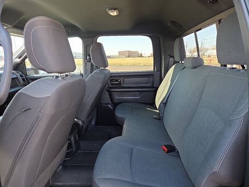 Used 2024 RAM 2500 Tradesman w/ Chrome Appearance Group image 11